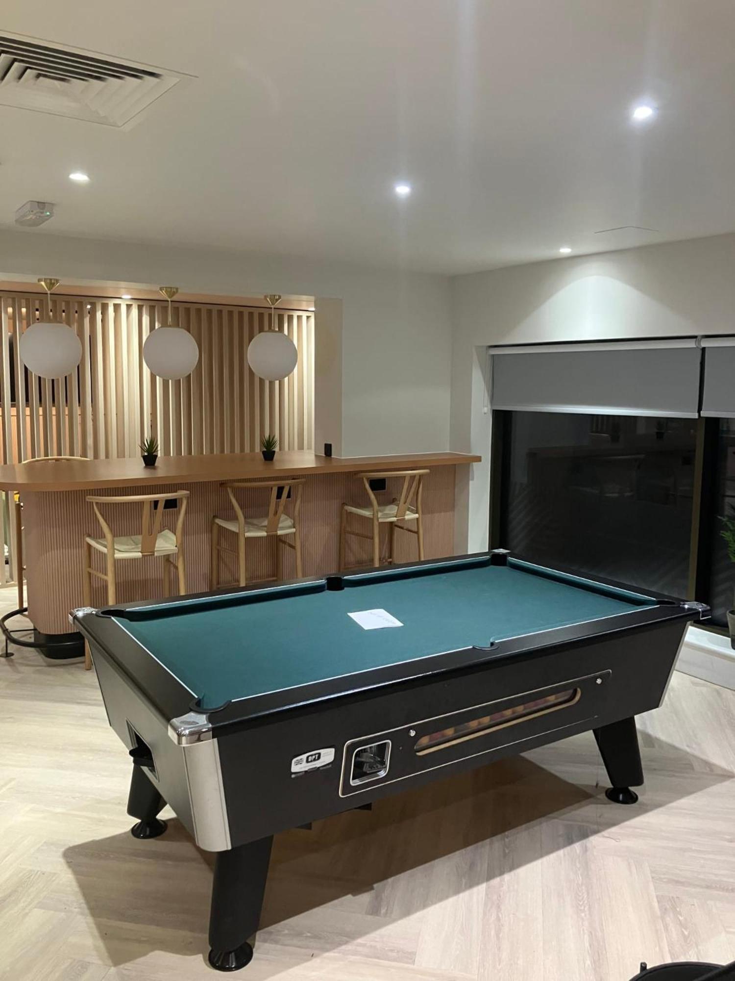 For Students Only Ensuites With Shared Kitchen At Vibrant Byrom Point Retreat With Gym, Study And Social Lounge In